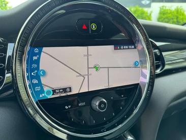 Mini Cooper SE Yours — photo 18