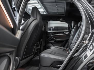 Porsche Cayenne III S Coupé — photo 16
