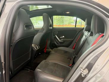 Mercedes Classe A45 AMG 45 Premium Plus — photo 9