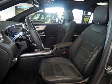 Mercedes GLA 250 AMG Line — photo 13