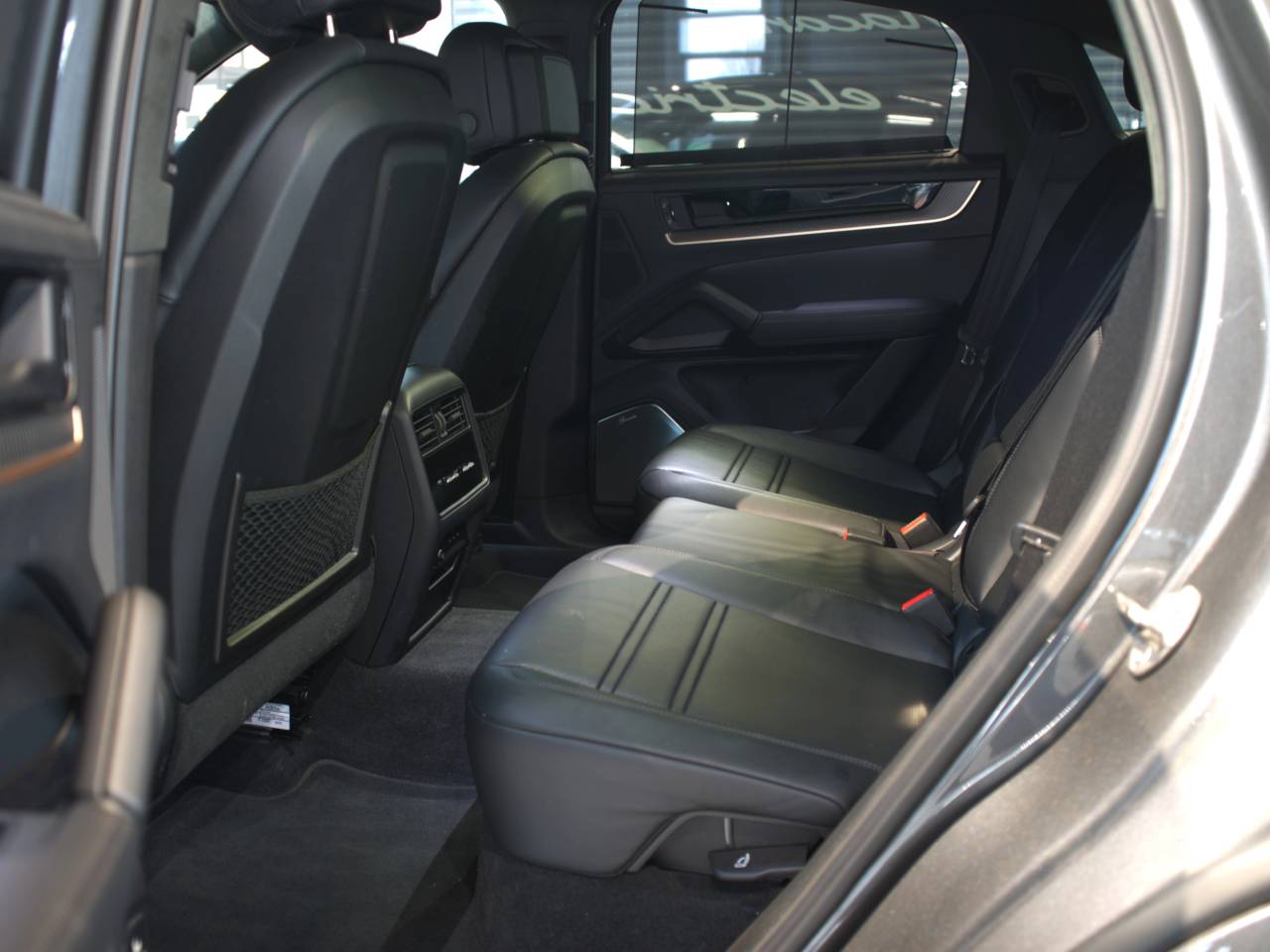 Porsche Cayenne III ph2 Turbo E-Hybrid - 2023 - Joinsteer - #15