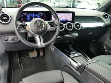 Mercedes GLB 220 Night Edition — photo 5
