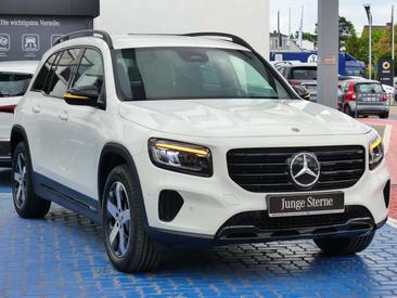 Mercedes GLB 220 Night Edition — photo 11