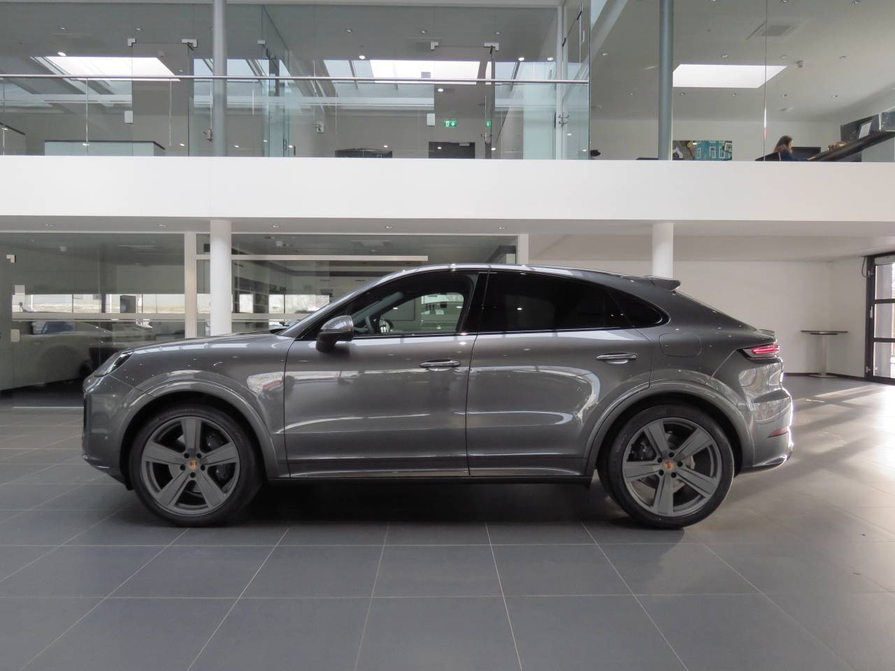 Porsche Cayenne III ph2 E-Hybrid Coupé - 2025 - Joinsteer - #2