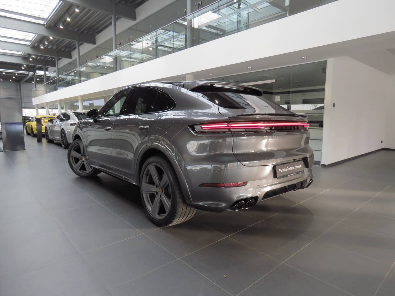 Porsche Cayenne III ph2 E-Hybrid Coupé - 2025 - Joinsteer - #3