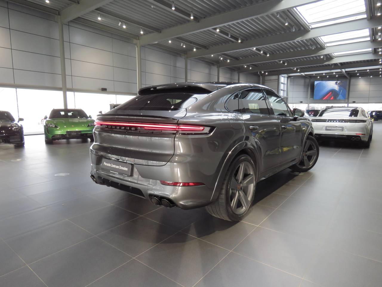 Porsche Cayenne III ph2 E-Hybrid Coupé - 2025 - Joinsteer - #7