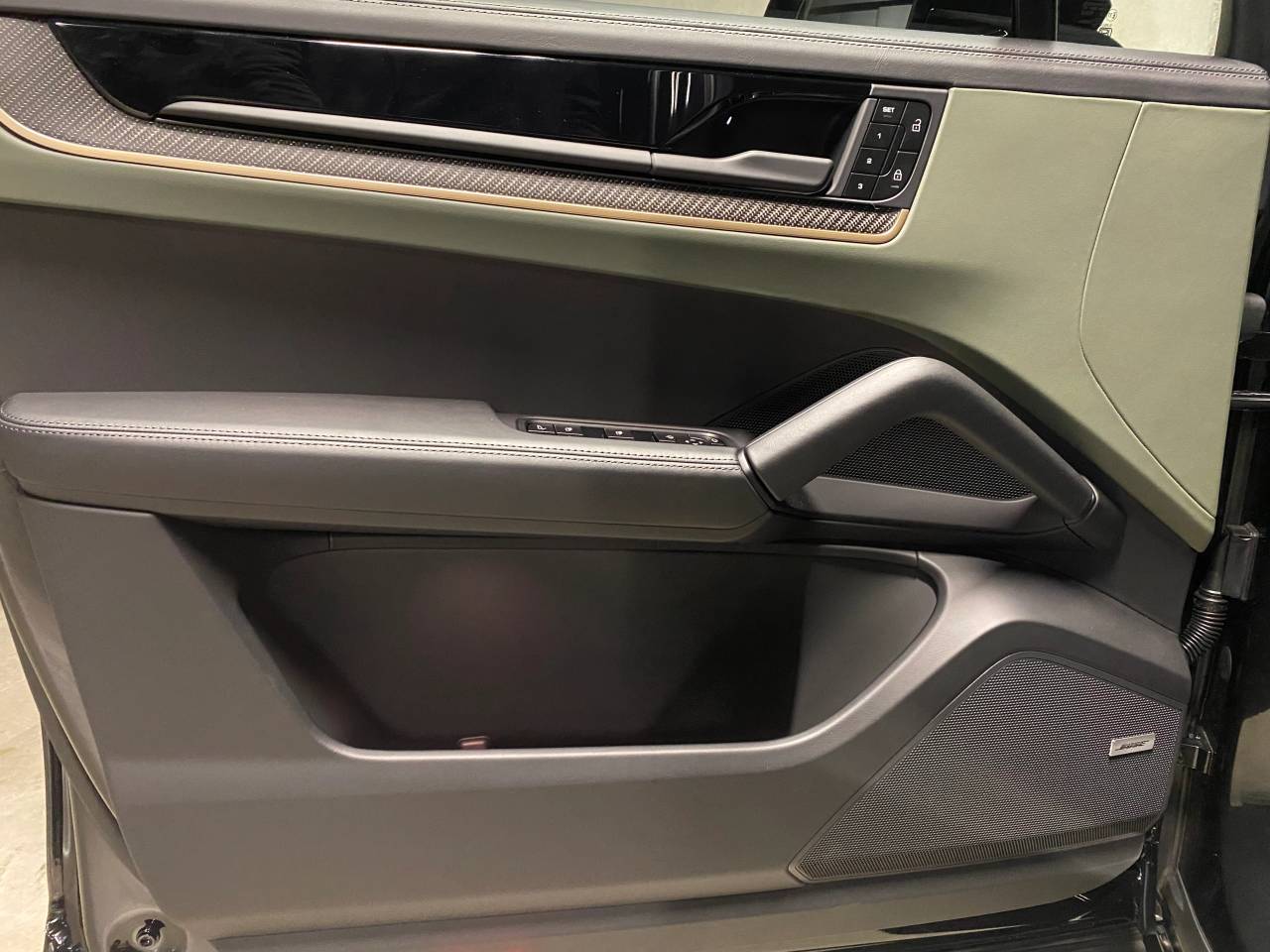 Porsche Cayenne III ph2 E-Hybrid - 2025 - Joinsteer - #23