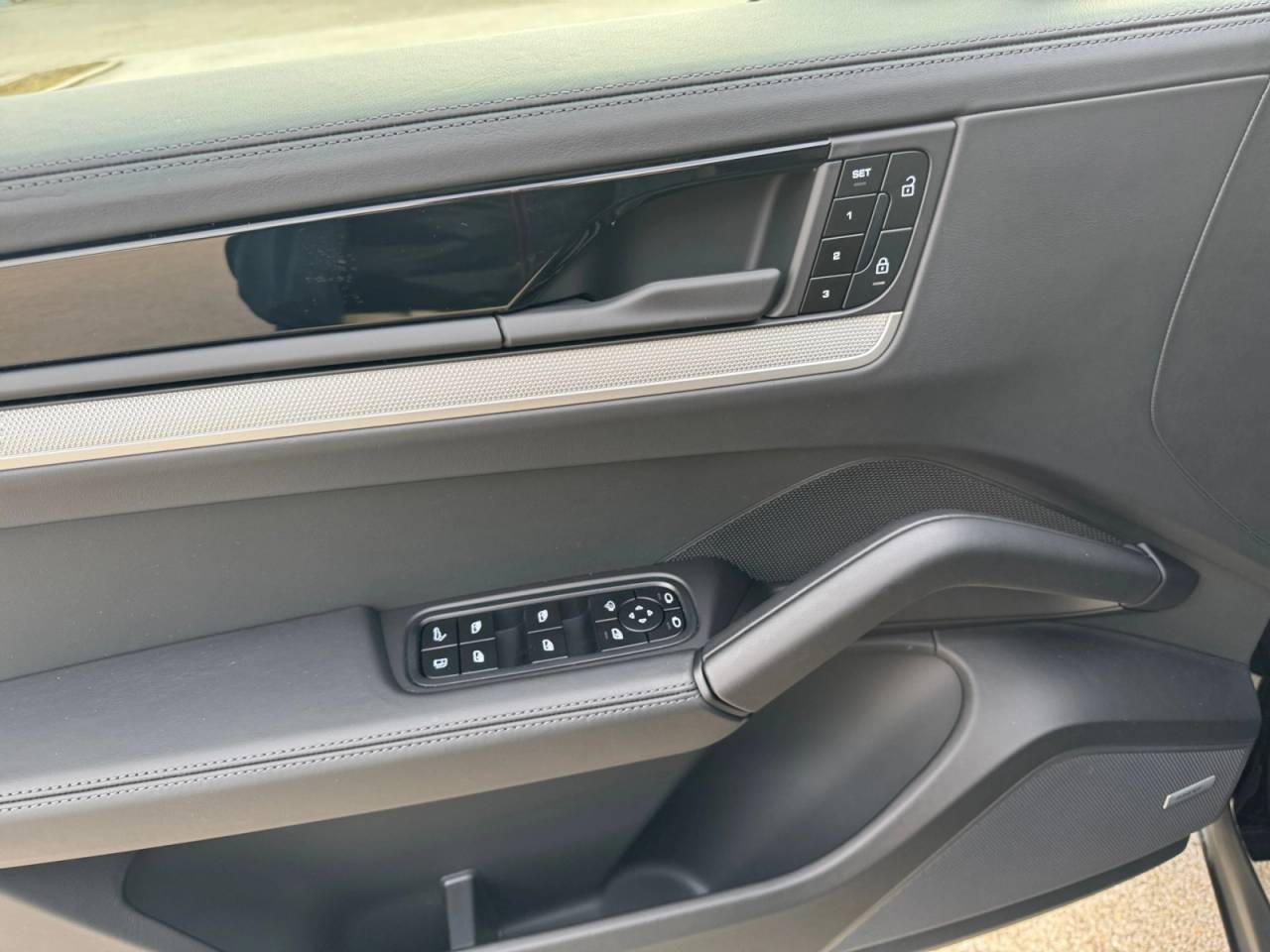 Porsche Cayenne III ph2 S E-Hybrid - 2025 - Joinsteer - #18