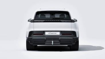 Porsche Cayenne E4 Electric — photo 7