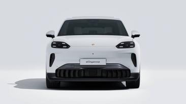 Porsche Cayenne E4 Electric — photo 8