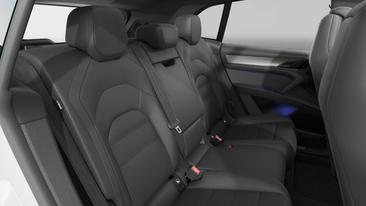 Porsche Cayenne E4 Electric — photo 13