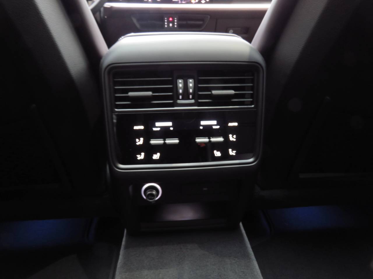Porsche Cayenne III ph2 E-Hybrid Coupé - 2025 - Joinsteer - #32