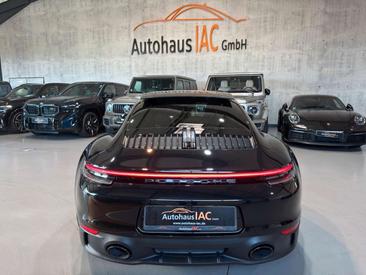 Porsche Carrera GT — photo 5