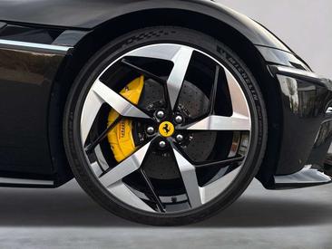 Ferrari 12 Cilindri — photo 10