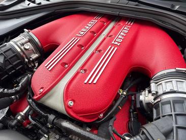 Ferrari 12 Cilindri — photo 18