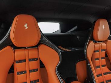Ferrari 12 Cilindri — photo 18