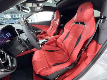 Ferrari 12 Cilindri — photo 13