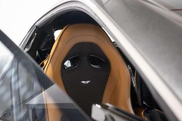 Aston Martin ONE-77 — photo 9