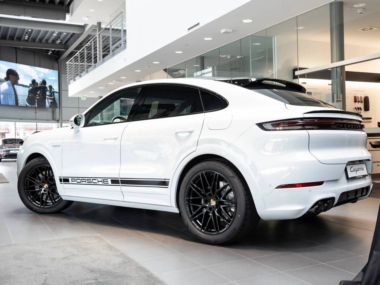 Porsche Cayenne III ph2 E-Hybrid Coupé - 2024 - Joinsteer - #3
