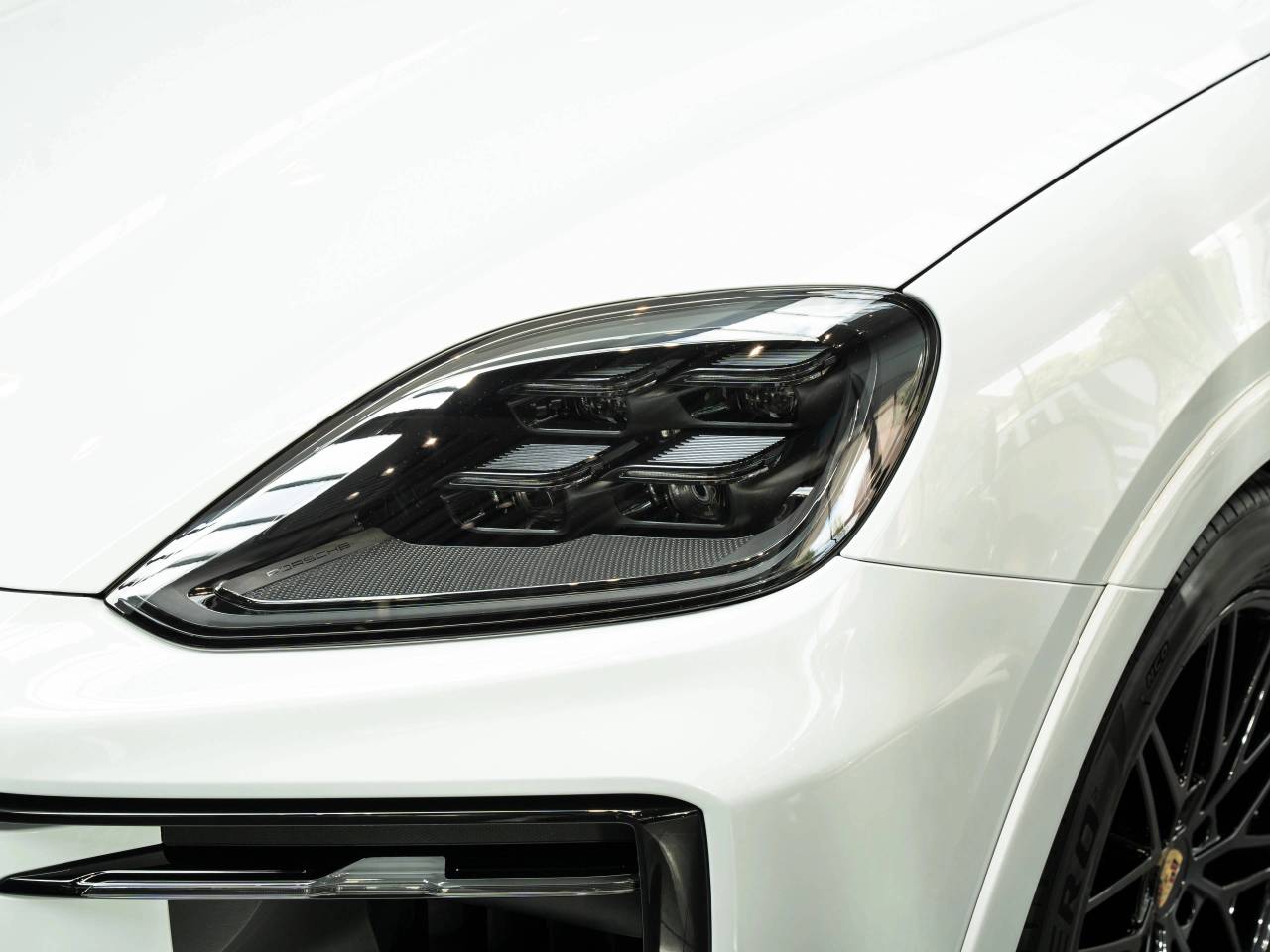 Porsche Cayenne III ph2 E-Hybrid Coupé - 2024 - Joinsteer - #4