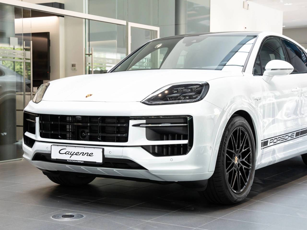 Porsche Cayenne III ph2 E-Hybrid Coupé - 2024 - Joinsteer - #5