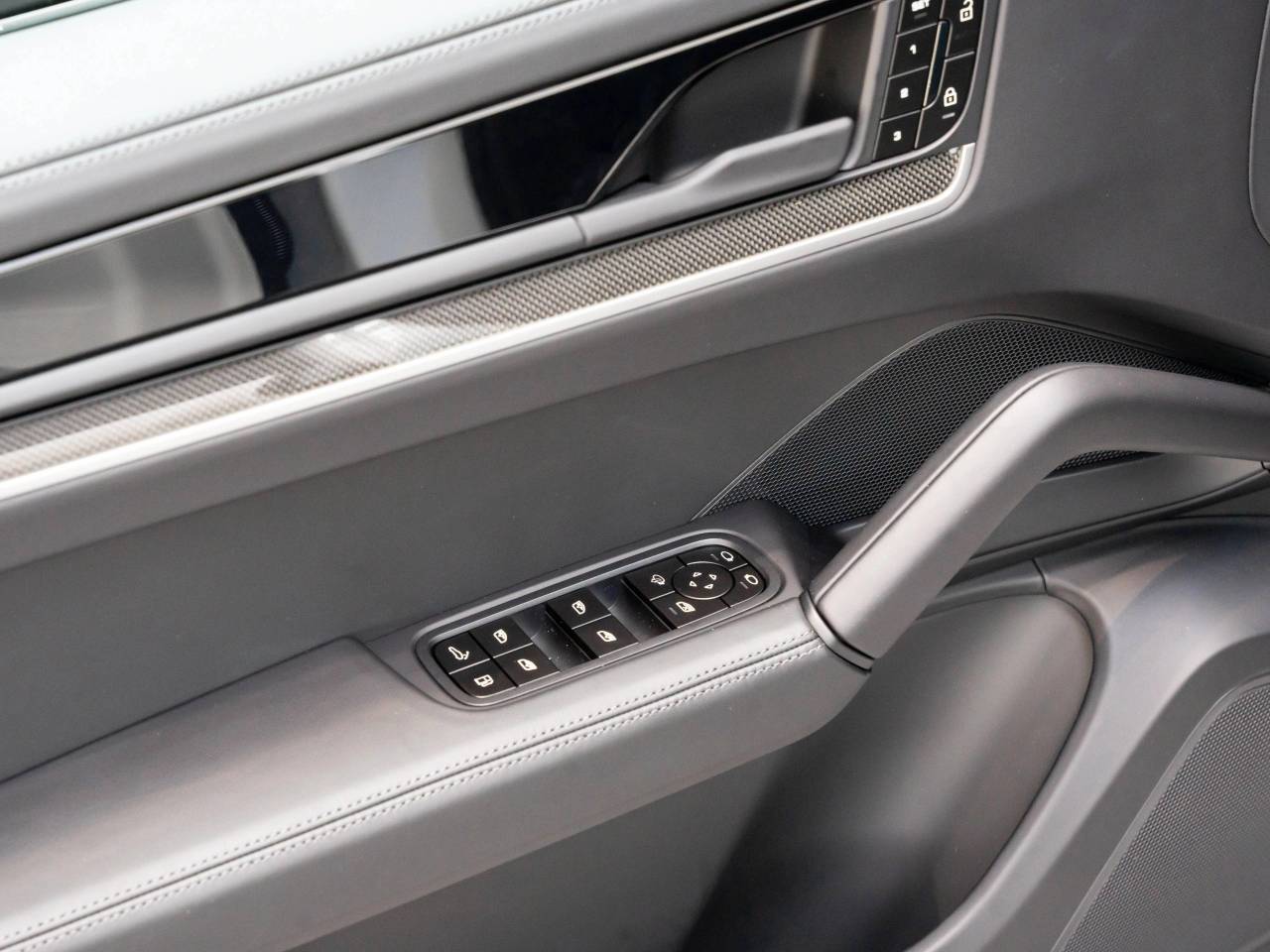 Porsche Cayenne III ph2 E-Hybrid Coupé - 2024 - Joinsteer - #17