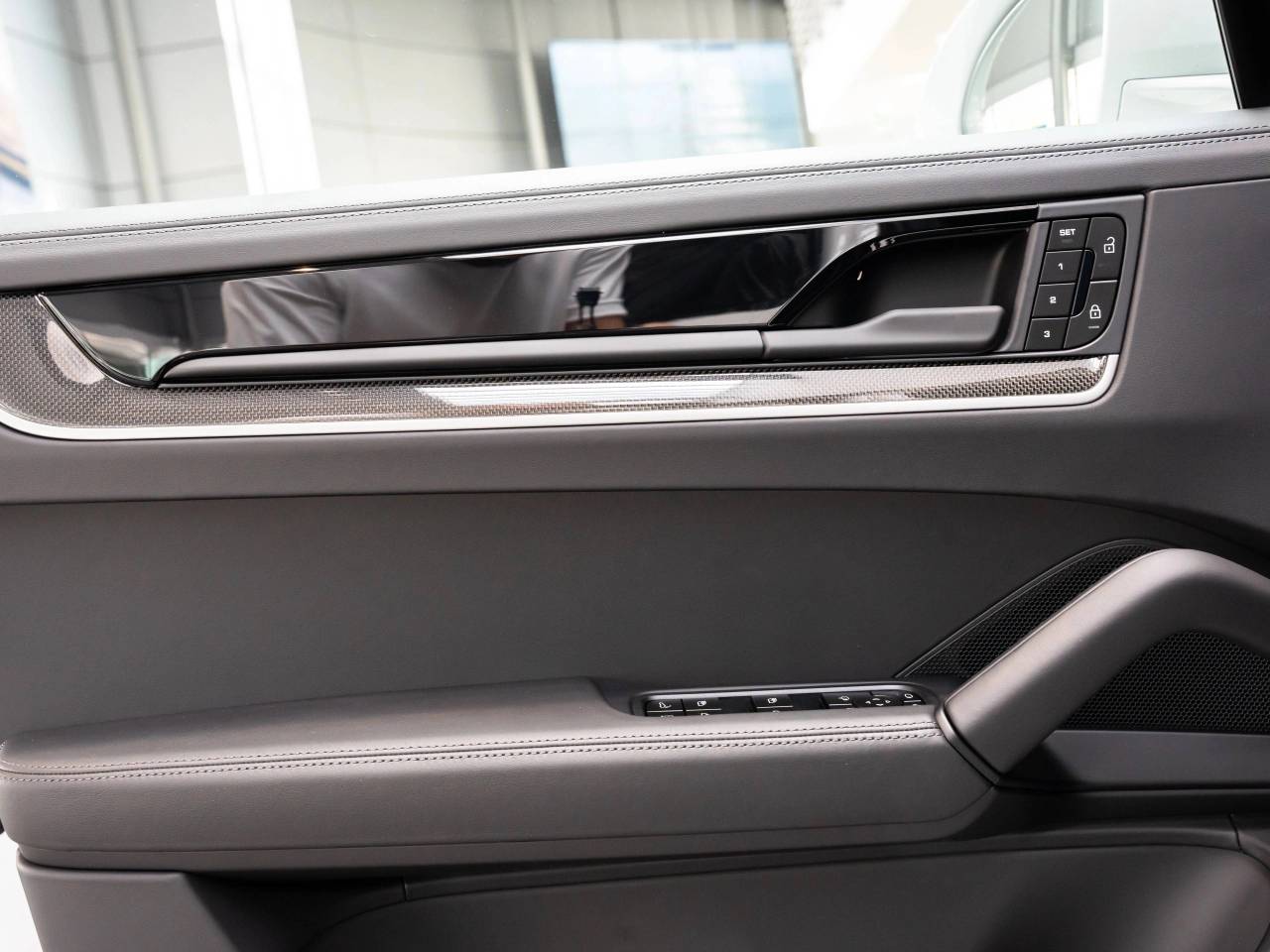 Porsche Cayenne III ph2 E-Hybrid Coupé - 2024 - Joinsteer - #18