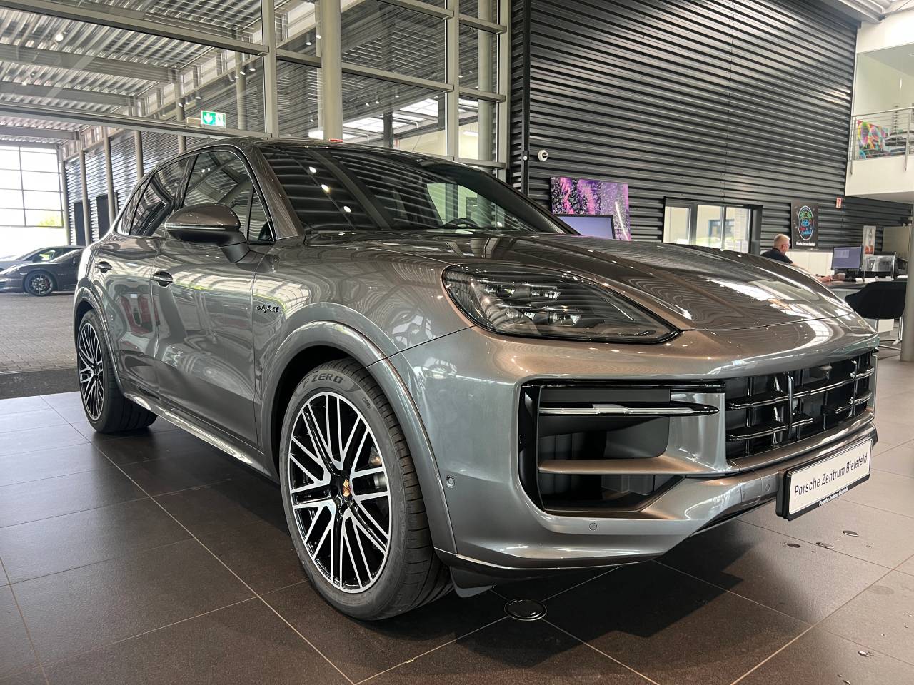 Porsche Cayenne III ph2 S E-Hybrid - 2025 - Joinsteer - #8