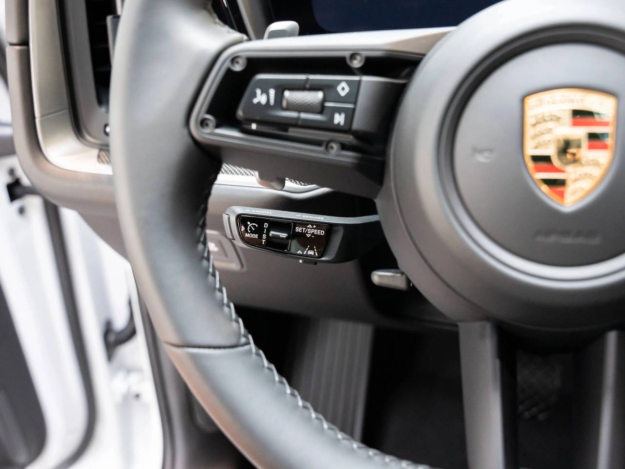 Porsche Cayenne III ph2 E-Hybrid Coupé - 2024 - Joinsteer - #24