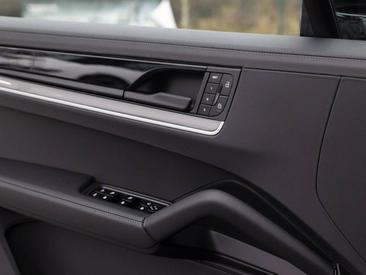 Porsche Cayenne III S Coupé — photo 23