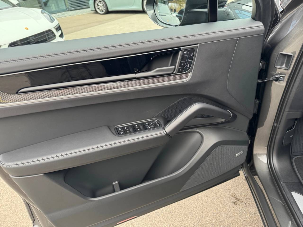 Porsche Cayenne III ph2 S E-Hybrid Coupé - 2025 - Joinsteer - #21