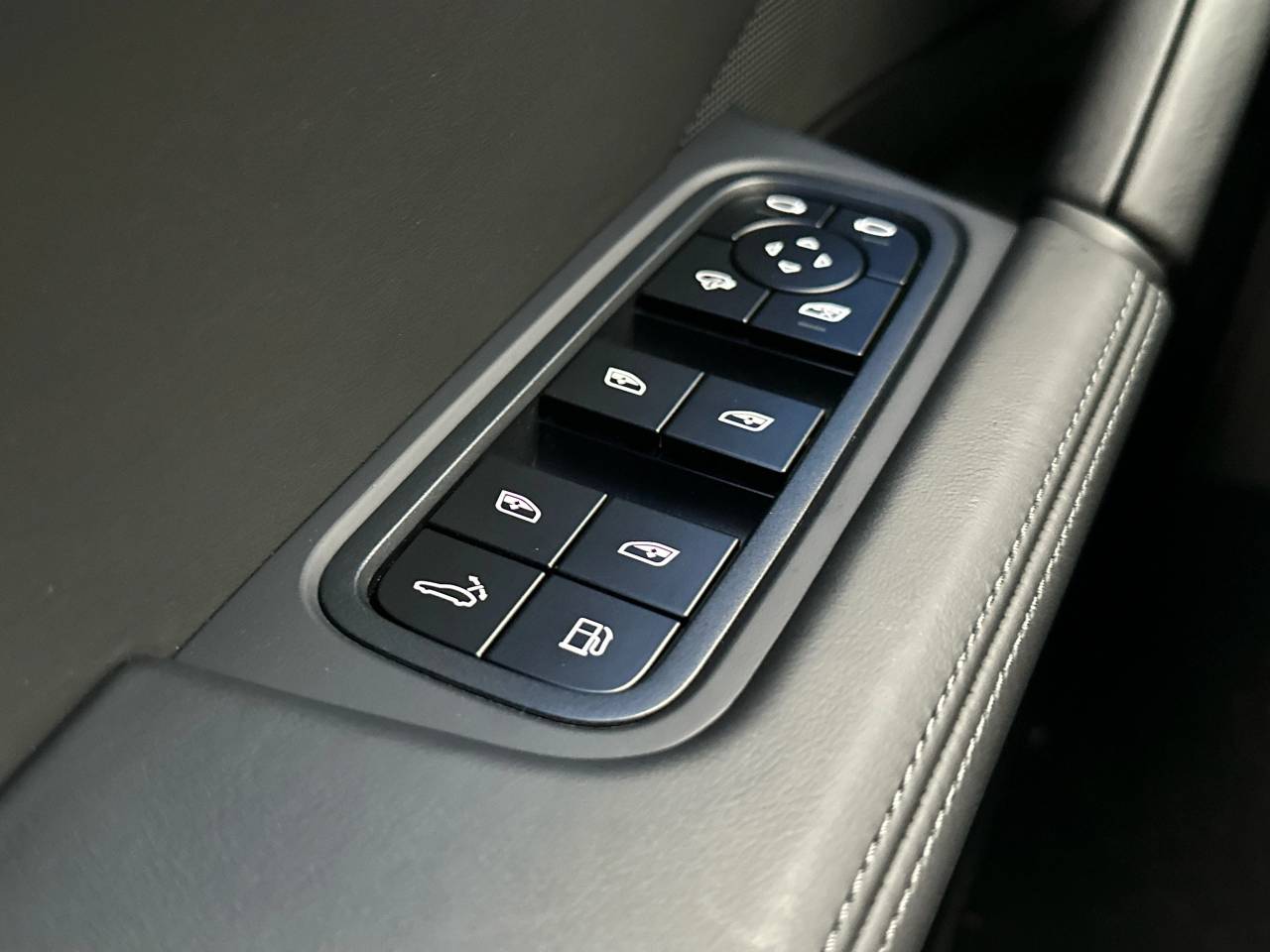 Porsche Cayenne III ph2 S E-Hybrid Coupé - 2025 - Joinsteer - #17