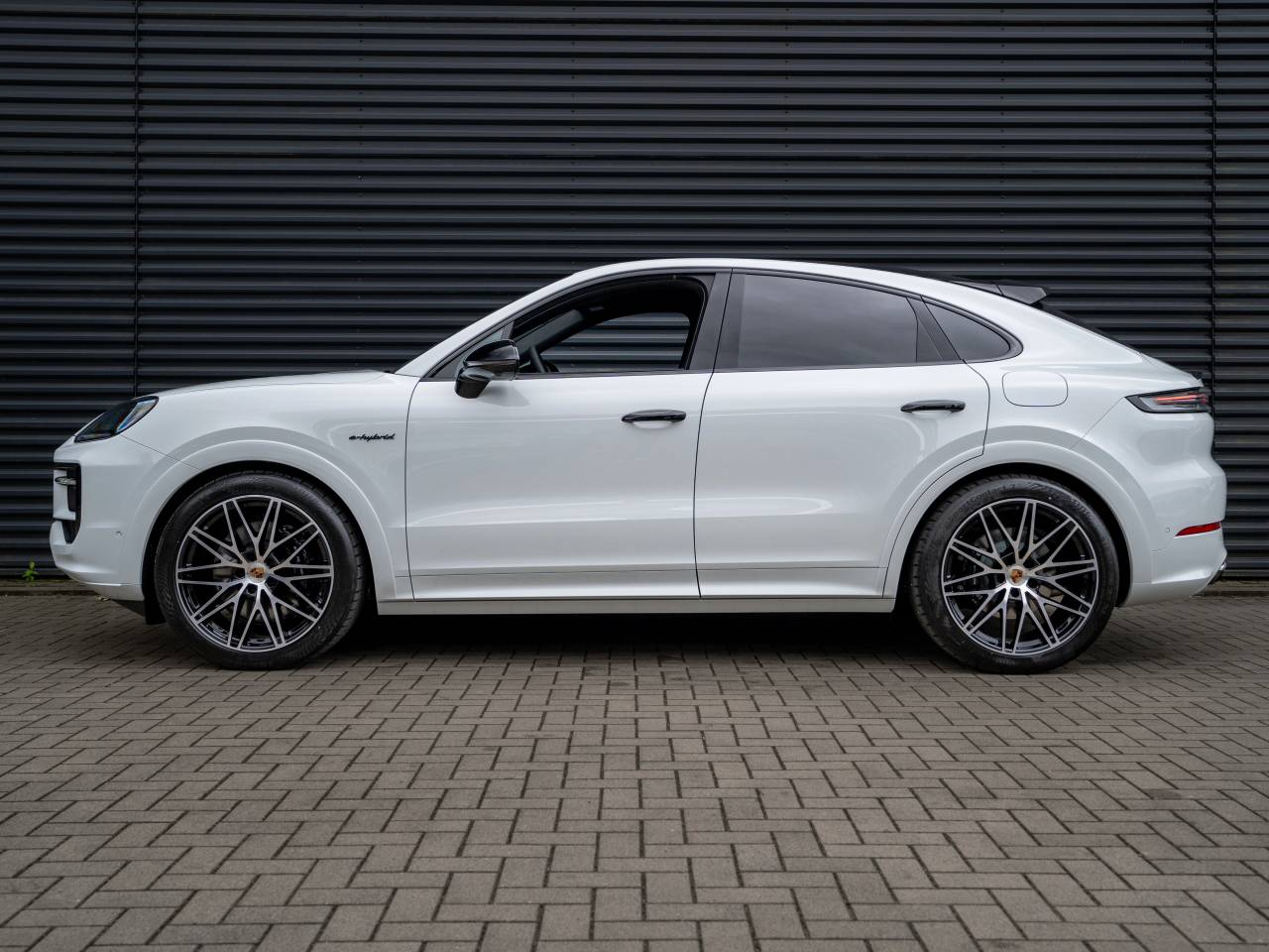 Porsche Cayenne III ph2 E-Hybrid Coupé - 2025 - Joinsteer - #2