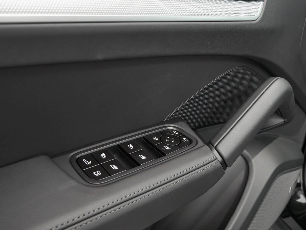 Porsche Cayenne III ph2 S E-Hybrid - 2024 - Joinsteer - #35