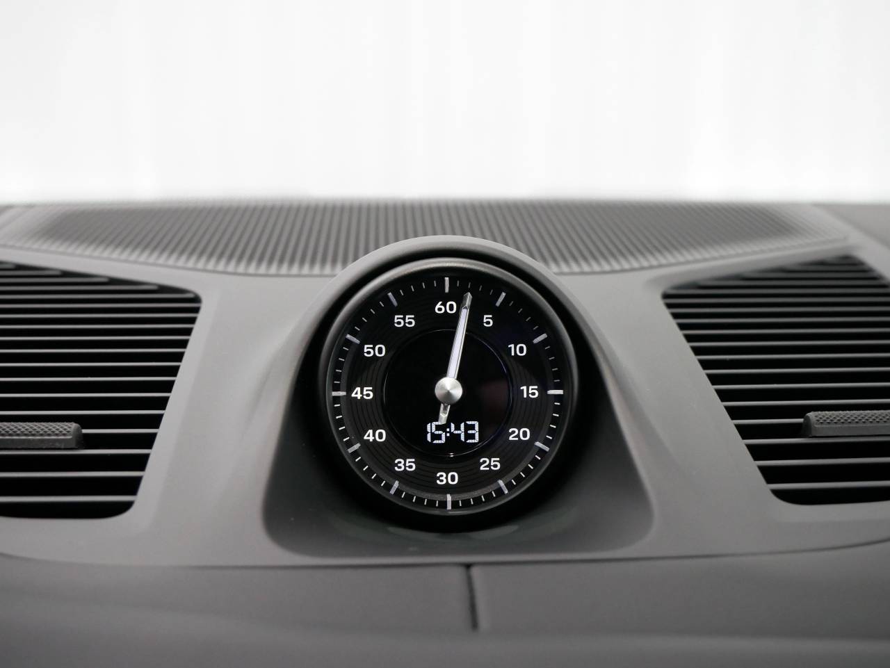 Porsche Cayenne III ph2 S E-Hybrid - 2024 - Joinsteer - #37