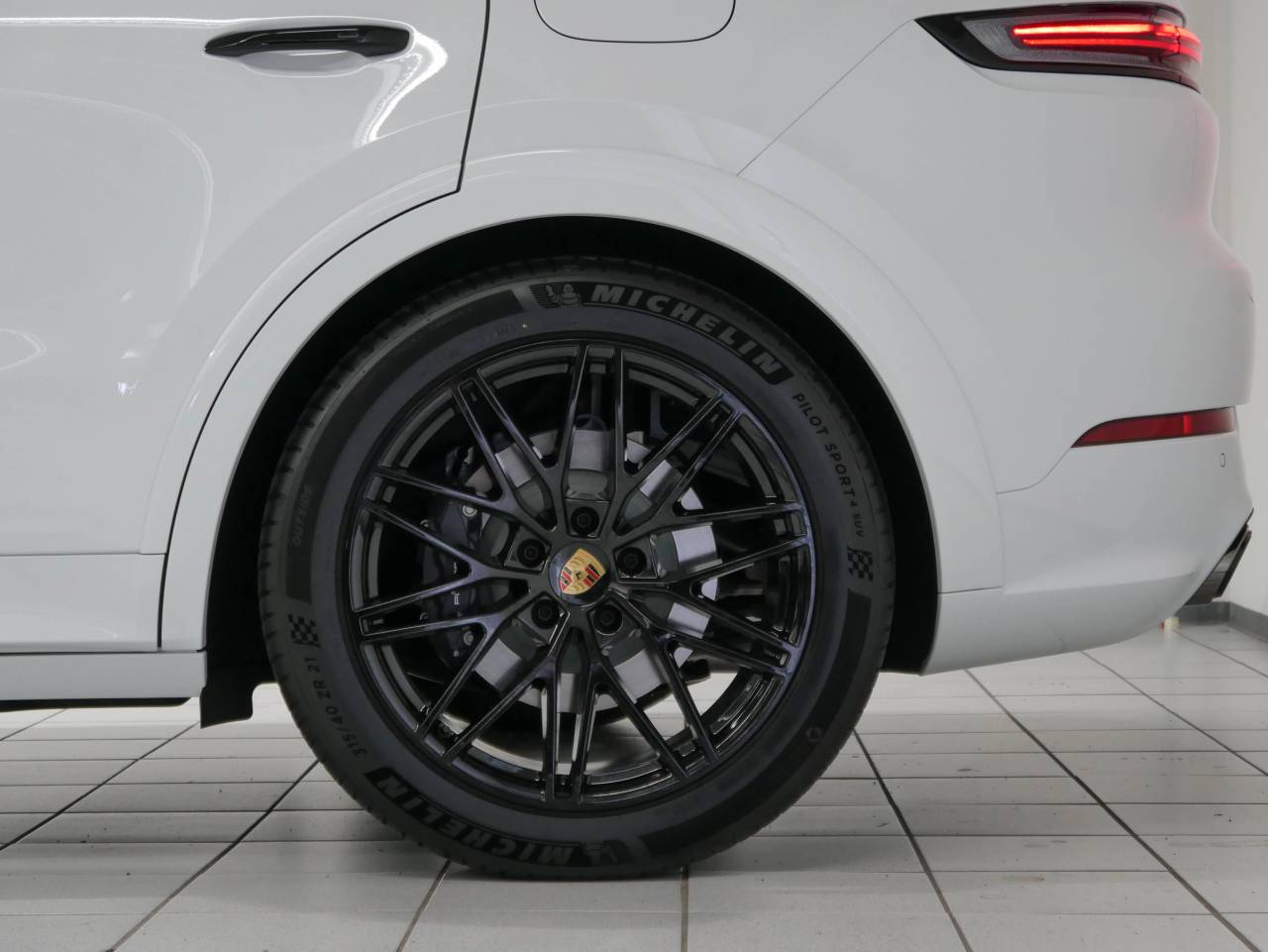 Porsche Cayenne III ph2 E-Hybrid Coupé - 2024 - Joinsteer - #10