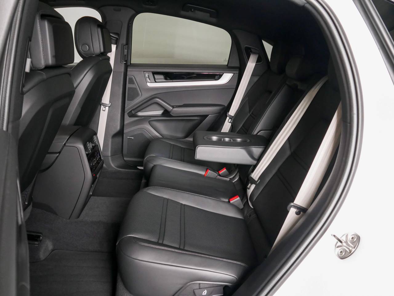 Porsche Cayenne III ph2 E-Hybrid Coupé - 2024 - Joinsteer - #22