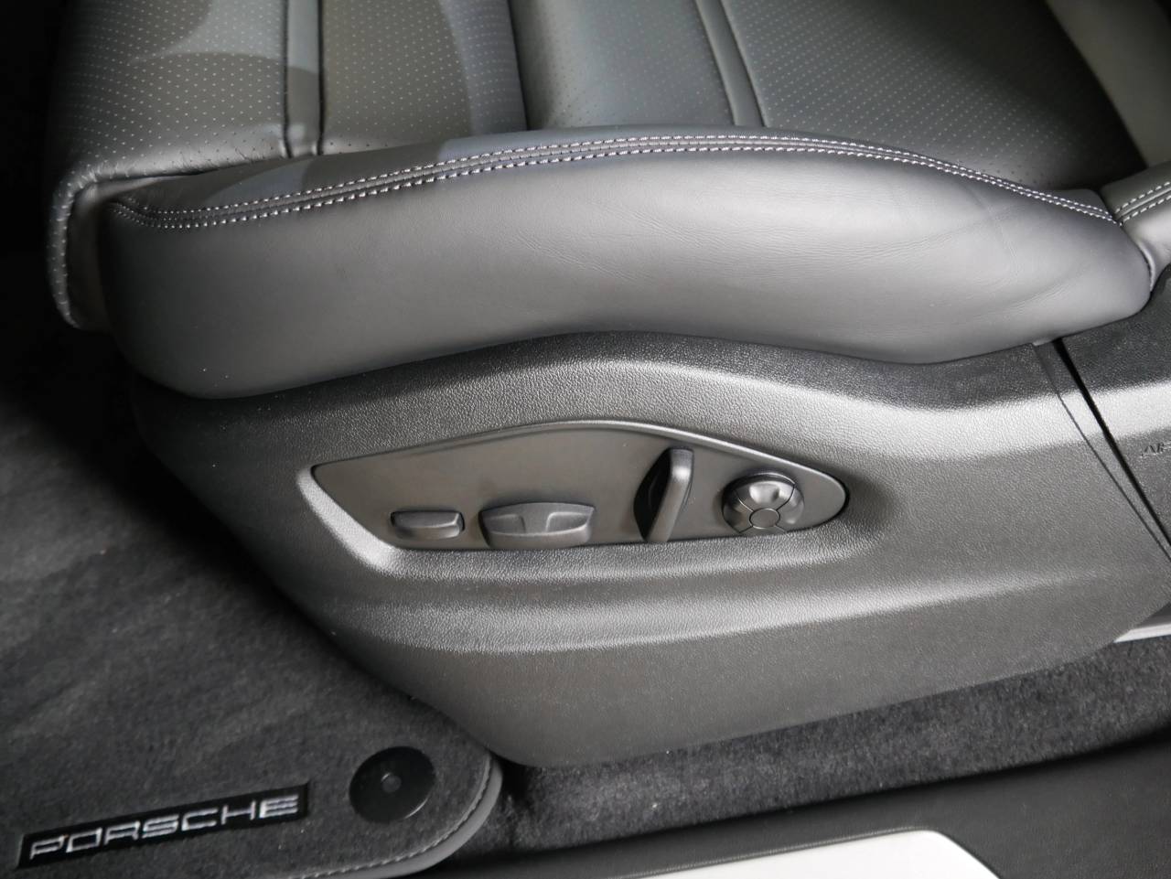 Porsche Cayenne III ph2 E-Hybrid Coupé - 2024 - Joinsteer - #29