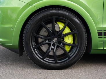 Porsche Cayenne III Turbo E-Hybrid — photo 12