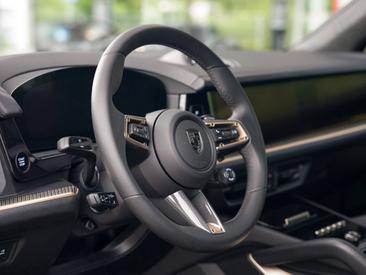Porsche Cayenne III Turbo E-Hybrid — photo 21