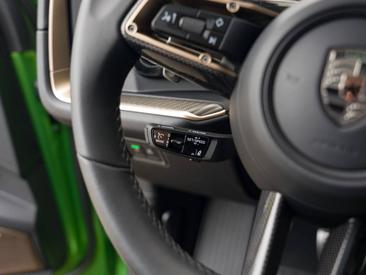 Porsche Cayenne III Turbo E-Hybrid — photo 28