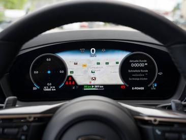 Porsche Cayenne III Turbo E-Hybrid — photo 31