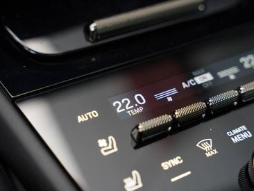 Porsche Cayenne III Turbo E-Hybrid — photo 37