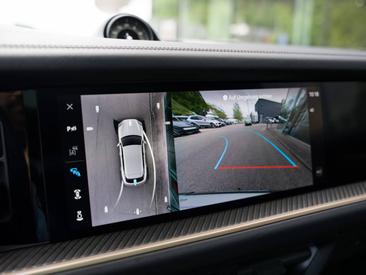 Porsche Cayenne III Turbo E-Hybrid — photo 41