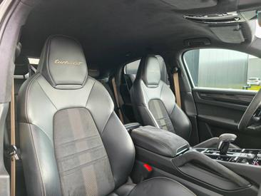 Porsche Cayenne III Turbo GT — photo 21