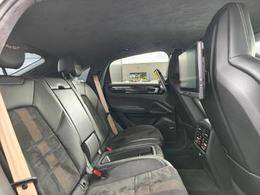 Porsche Cayenne III Turbo GT — photo 24