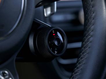 Porsche Macan S — photo 15