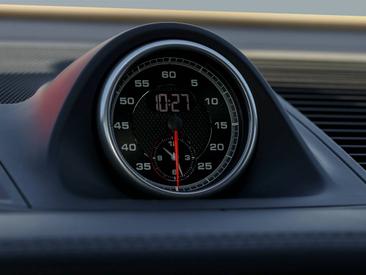 Porsche Macan S — photo 19
