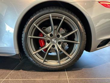 Porsche 991 II Carrera 4 S — photo 12