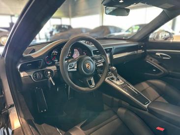 Porsche 991 II Carrera 4 S — photo 17